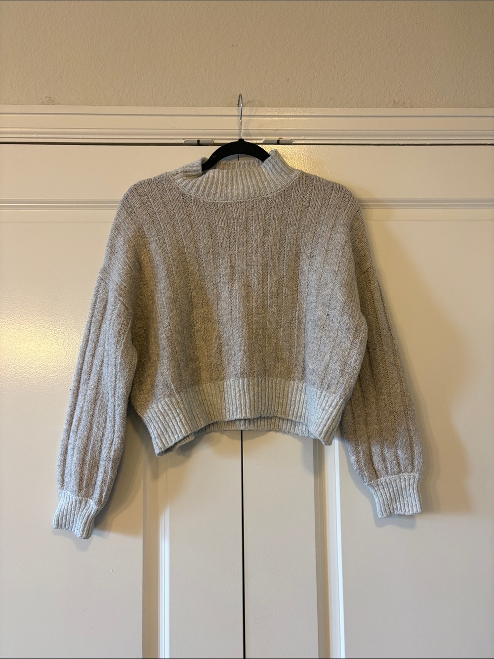 Sincerly Jules Light Gray Ribbed Mock Neck Cropped Sweater